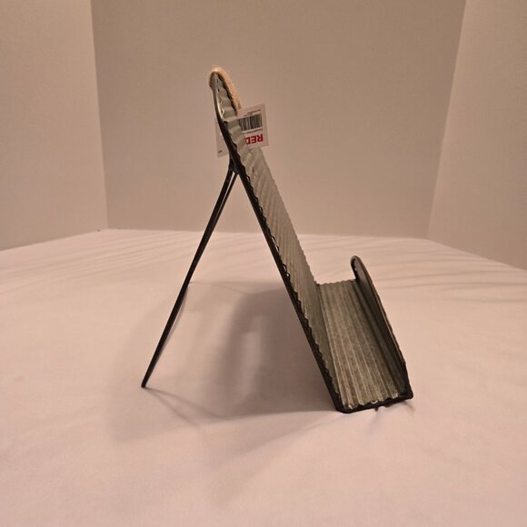 RED CO.  Corrugated Metal Cookbook Display Stand & Recipe Holder  Sz: 11" x 11" - Picture 4 of 8
